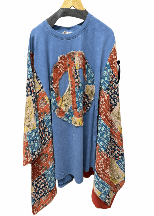 PEACE SIGN PONCHO SLEEVE TOP - BLUE
