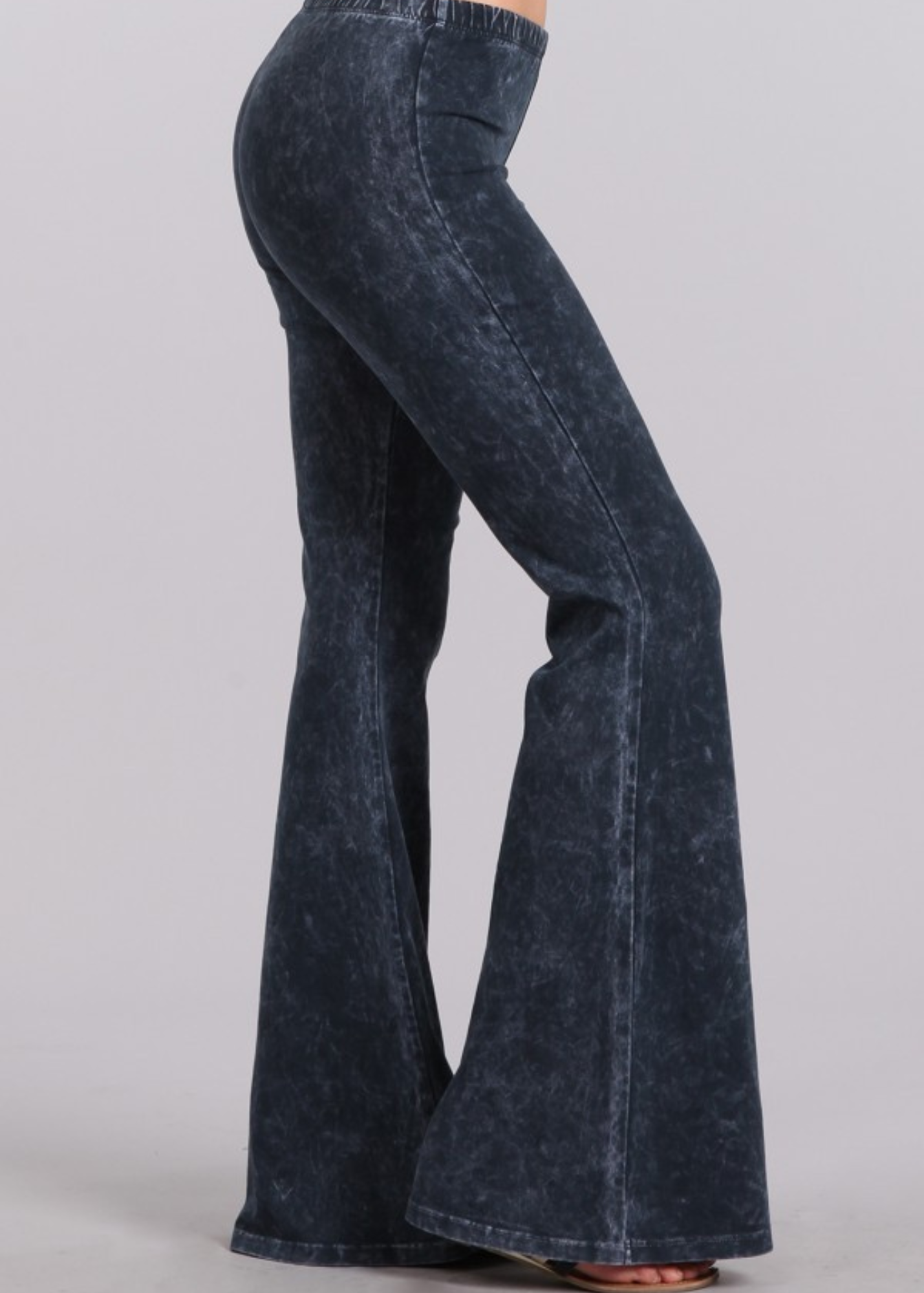 MINERAL WASH BELL BOTTOM-CHARCOAL NAVY