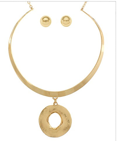 GEOMETRIC CIRCLE PENDANT WIRE CHOKER SET - GOLD