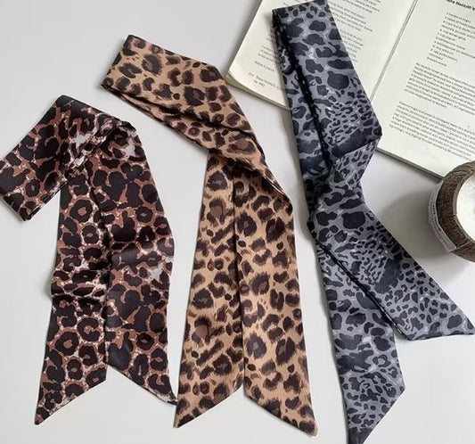 LEOPARD PRINT SCARF NECKLACE