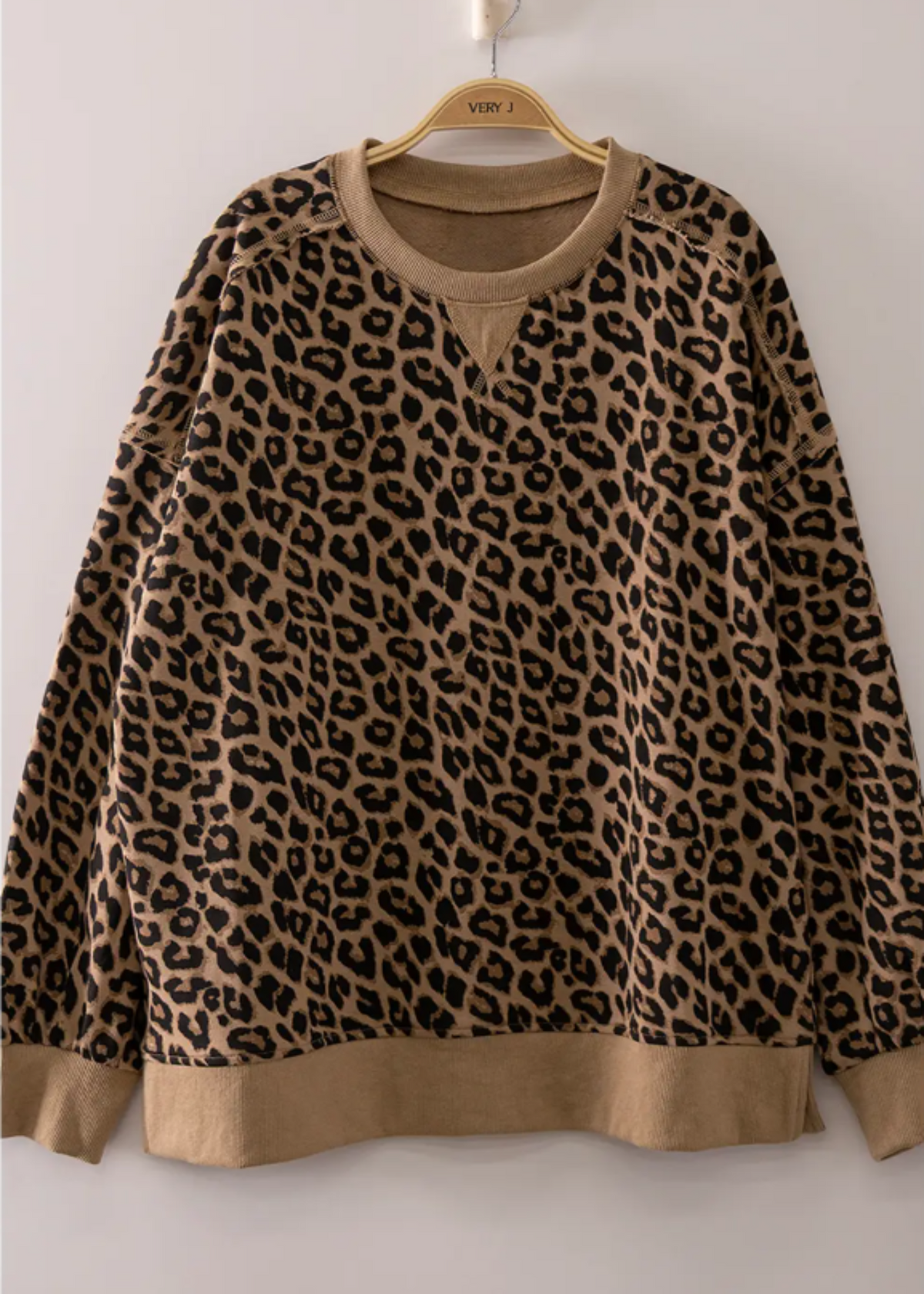 PRINTED CREW NECK SWEATER -TAUPE LEOPARD