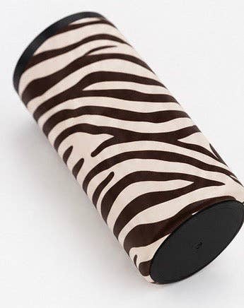 Hard Cooling Can in Zebra Stripe