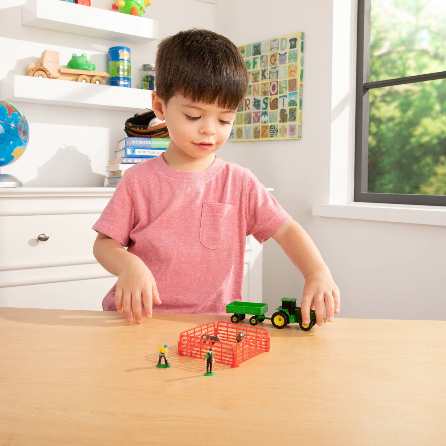 TOMY John Deere 10 Piece Carded Set Assorted