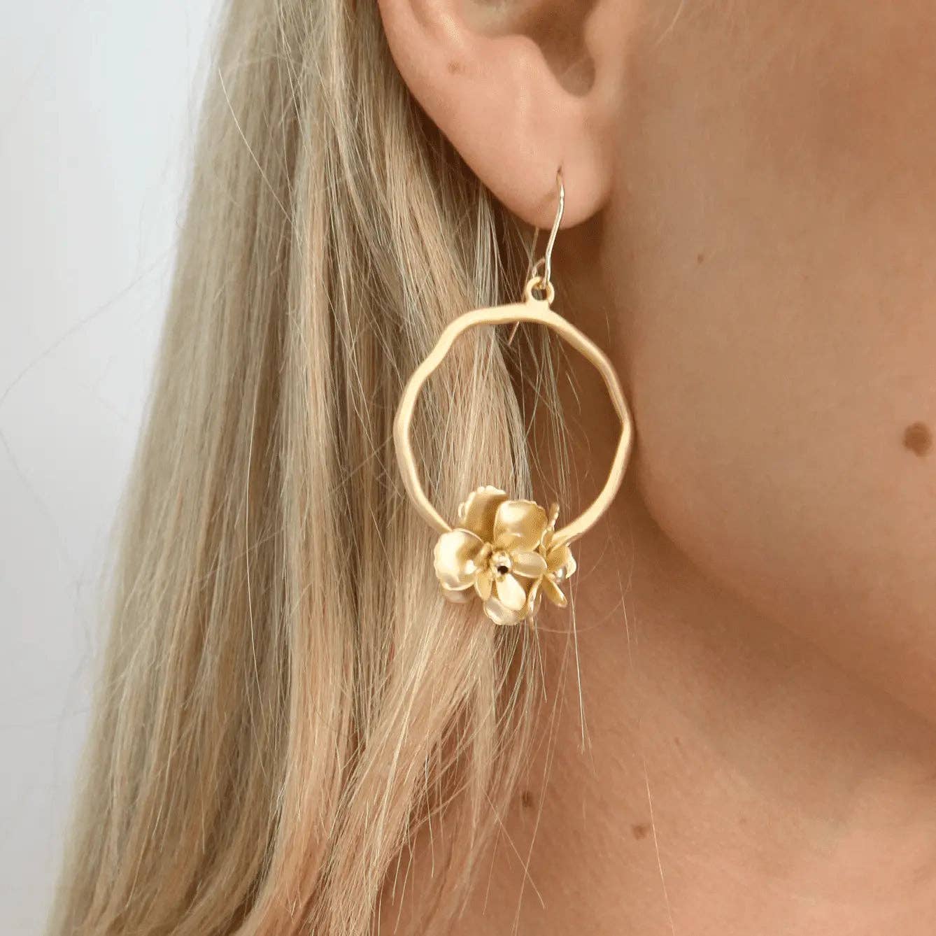 Bloom in Gold Hoop Earring