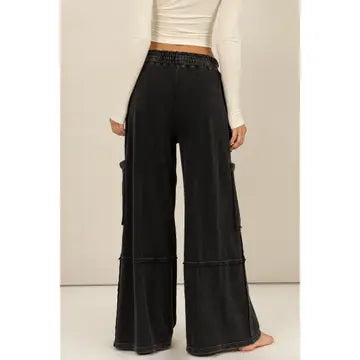 REANA OVERSIZED SWEATPANTS: BLACK