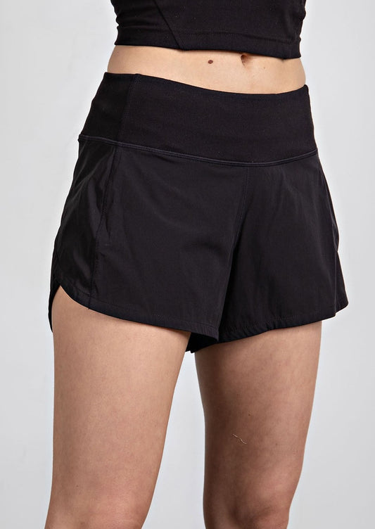 ACTIVE SHORTS-BLACK