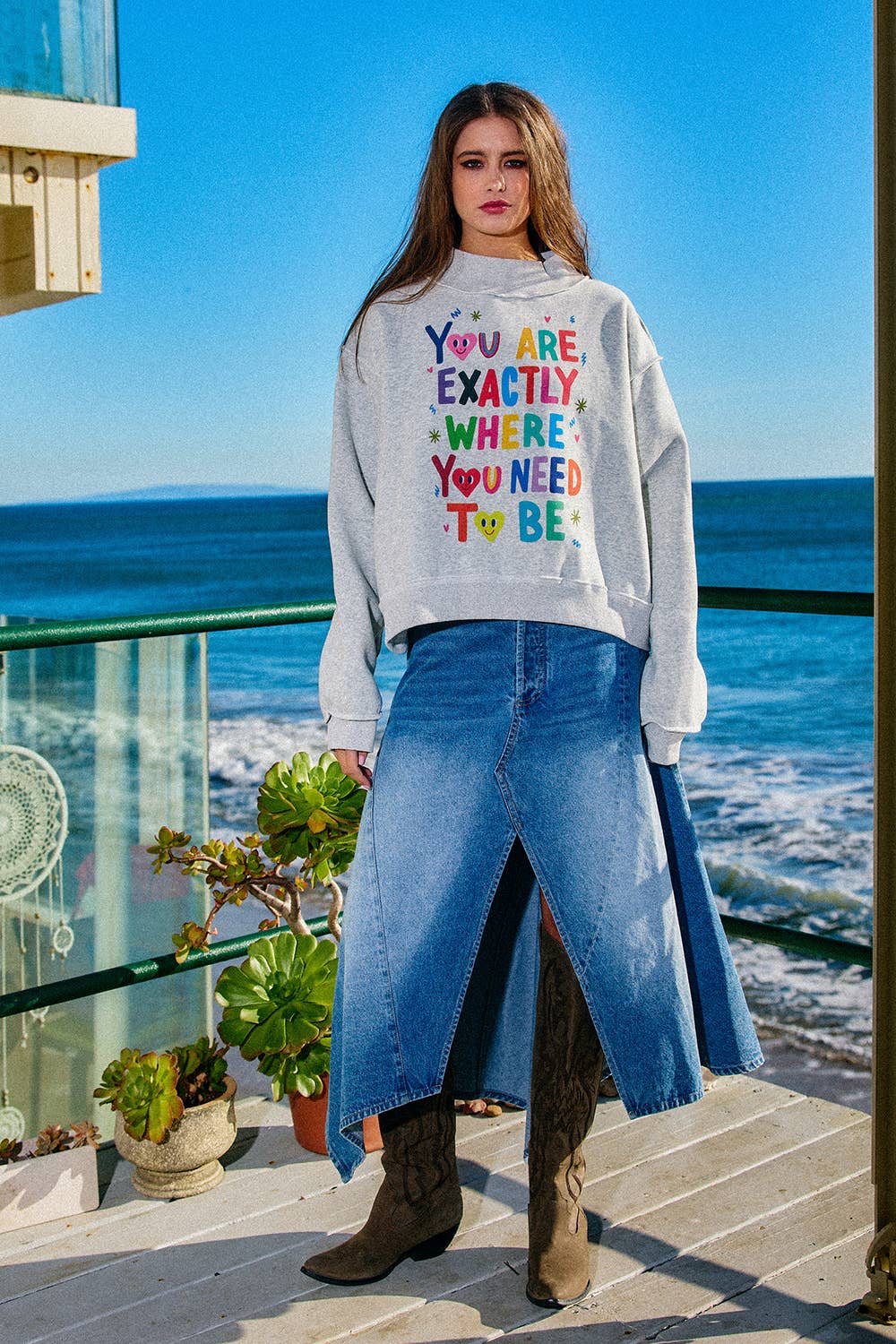 Reversible Graphic Mock-Neck Crop Sweatshirt