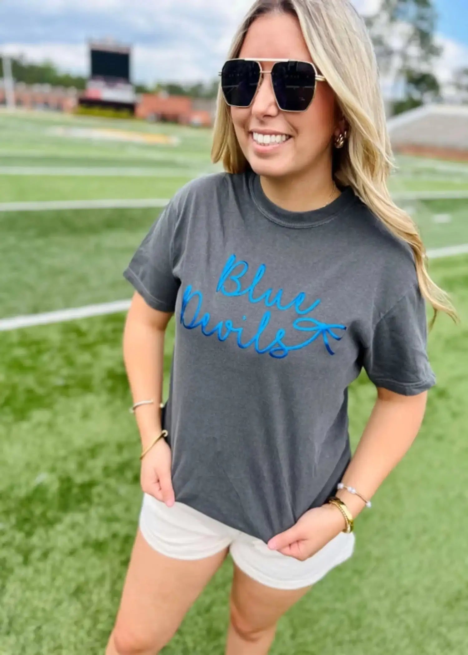 TINY BOW BLUE DEVILS PUFF GRAPHIC TEE - GRAY