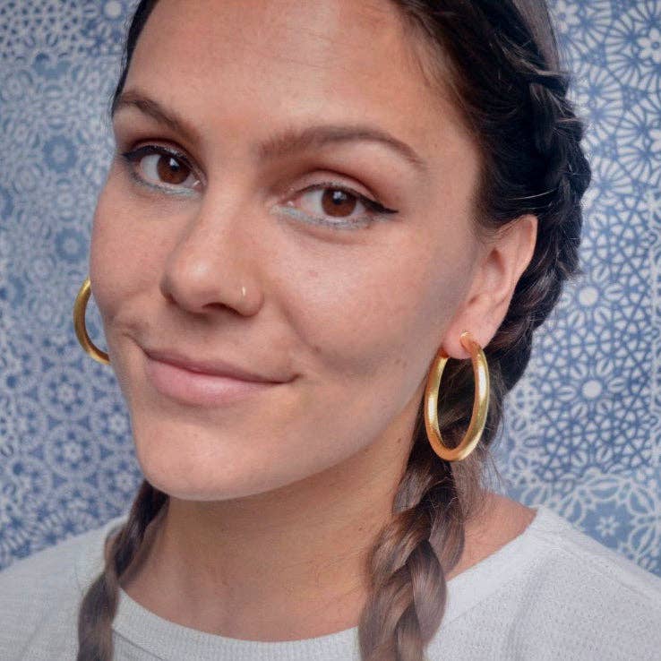 LUCY HOOP EARRINGS